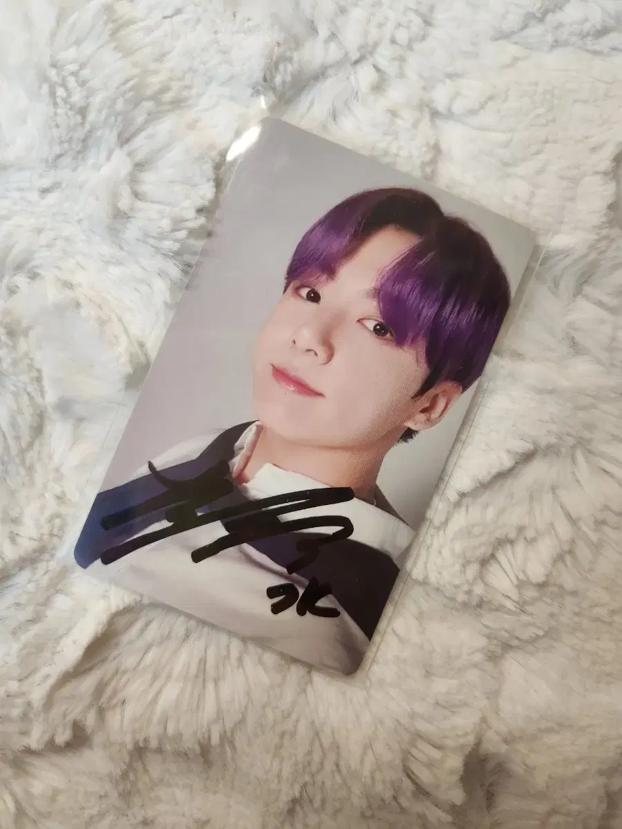 BTS jungkook sign photocard sell BTSRMJinSugaJ-HopeJiminVJungkook