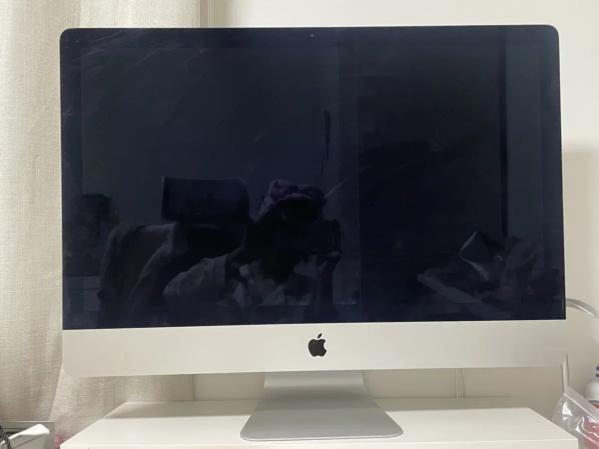 Apple 2020 iMac 27" i5, 8GB RAM, 512 SSD