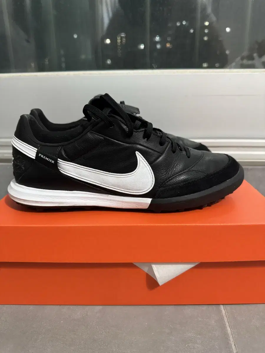 [280] Nike Premier3 TF Futsal Shoes