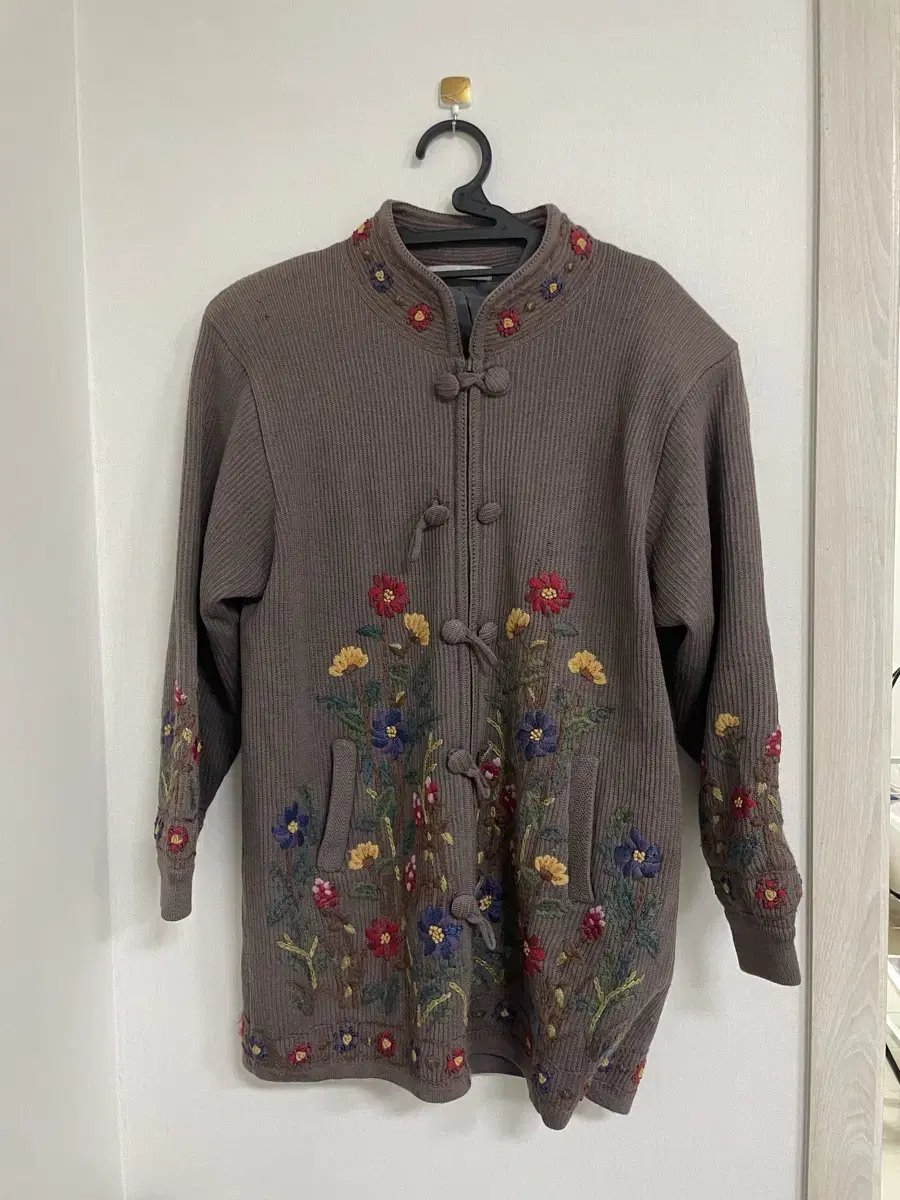 Embroidered outerwear with a vintage Kokomori vibe