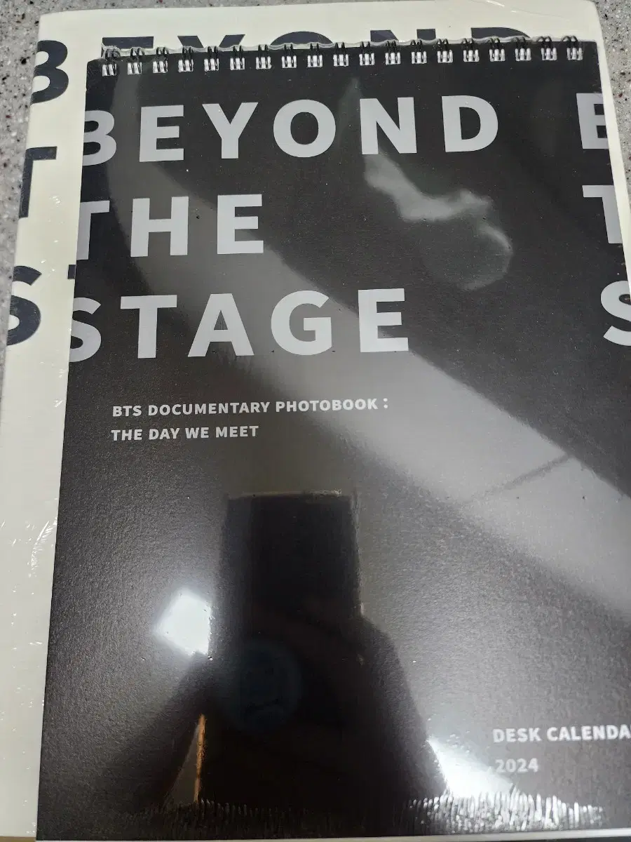 Bangtan Beyond the Stage unsealed + calendar sealed WTS