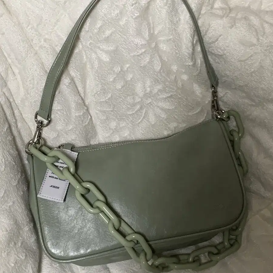 제니 니히 엔벨롭 숄더백 olive bag