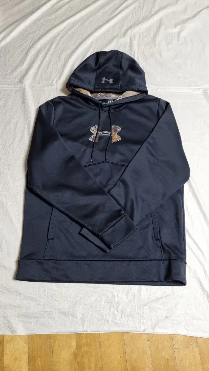 Under Armour Brushed Hoodie 105