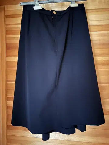 NOOY 플레어 스커트 무릎 기장