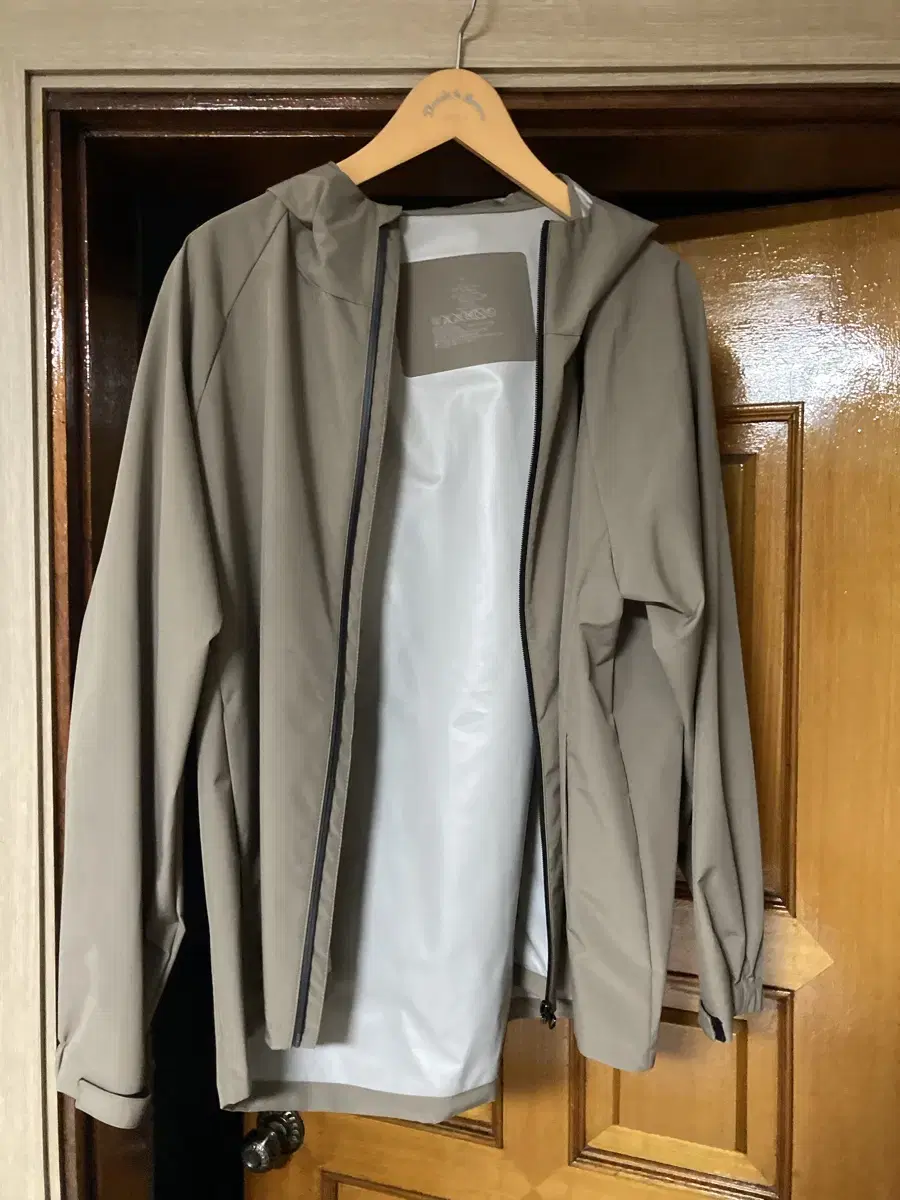 MUJI Plain Waterproof Rain Hooded Jacket