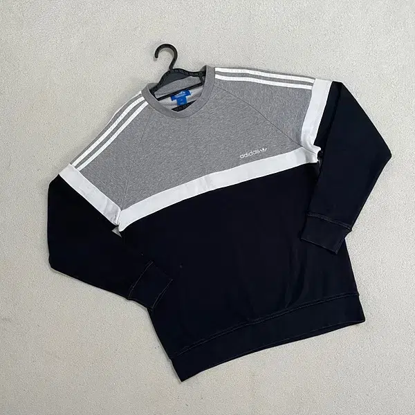 2XL Adidas Round Top B.3204