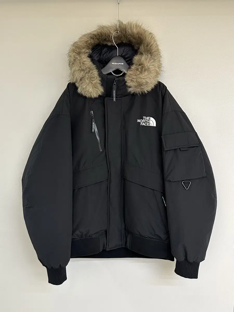 [The North Face] 23F/W pola Air Down Bomber Black Unisex