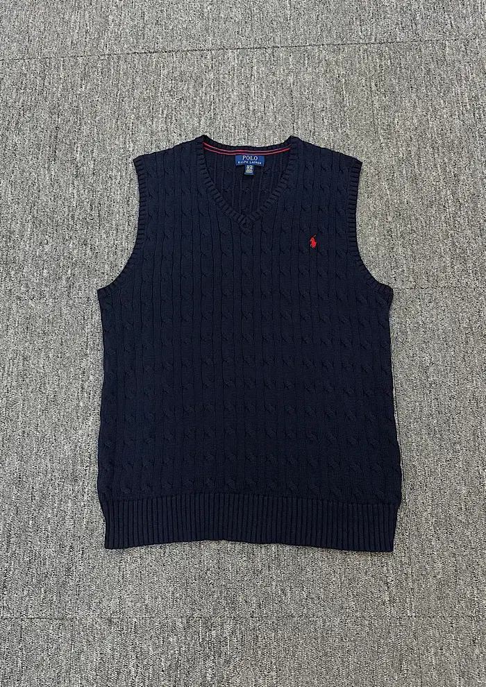 Polo knit vest