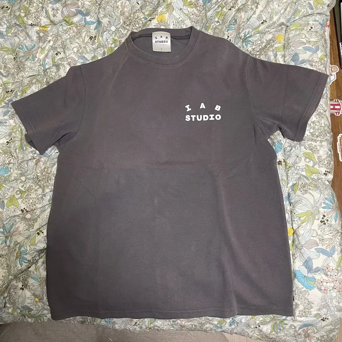 [L]iAppstudio Short Sleeve Charcoal Color