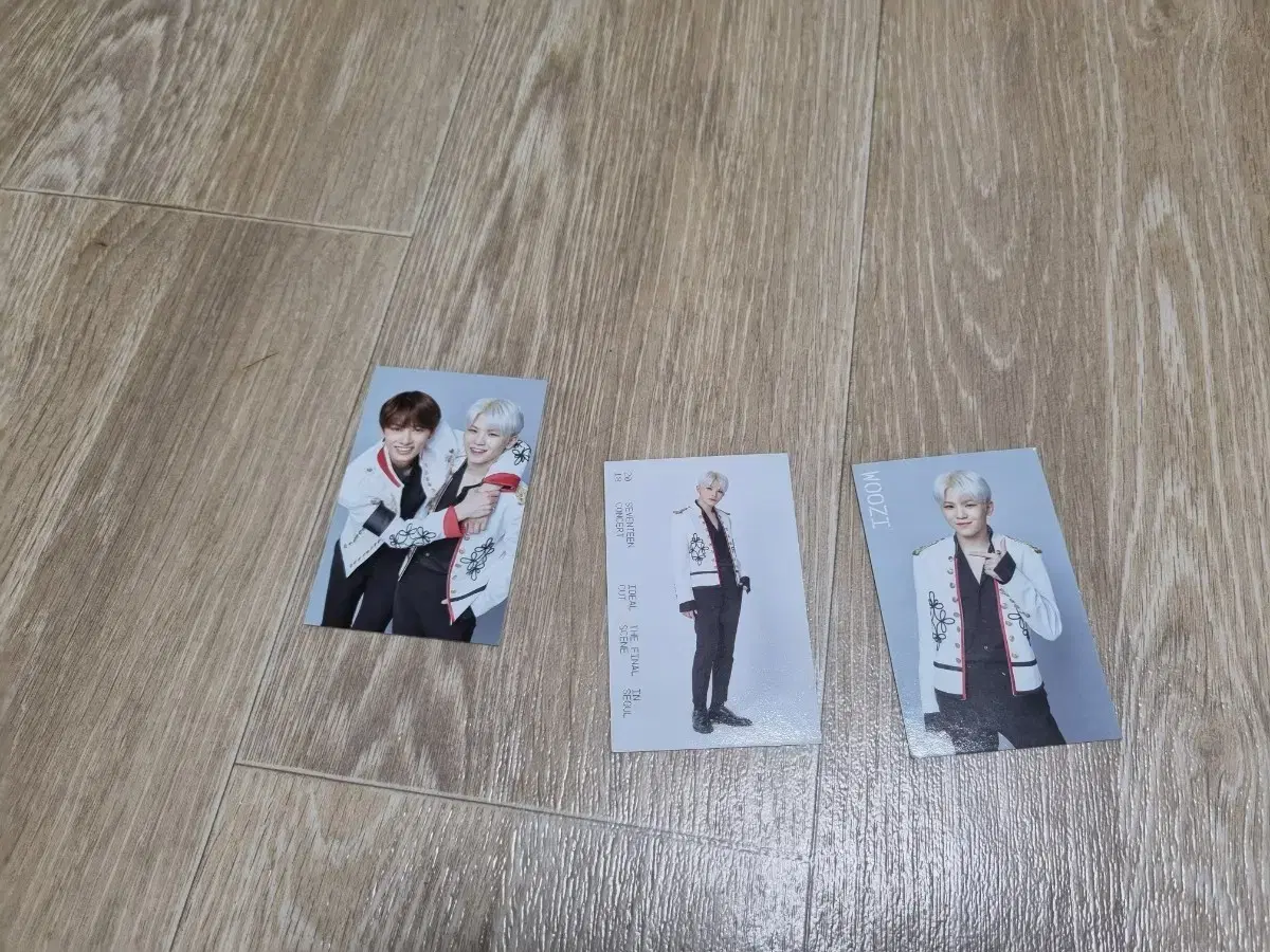 Seventeen Arena con Woozi photocard in bulk