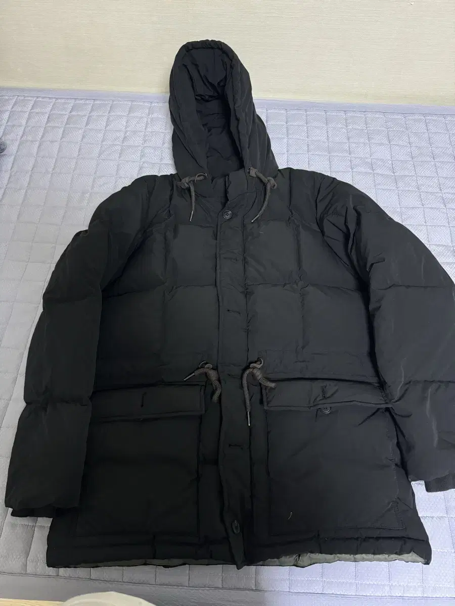 Eddie Bauer Karakoram Down Jacket Black