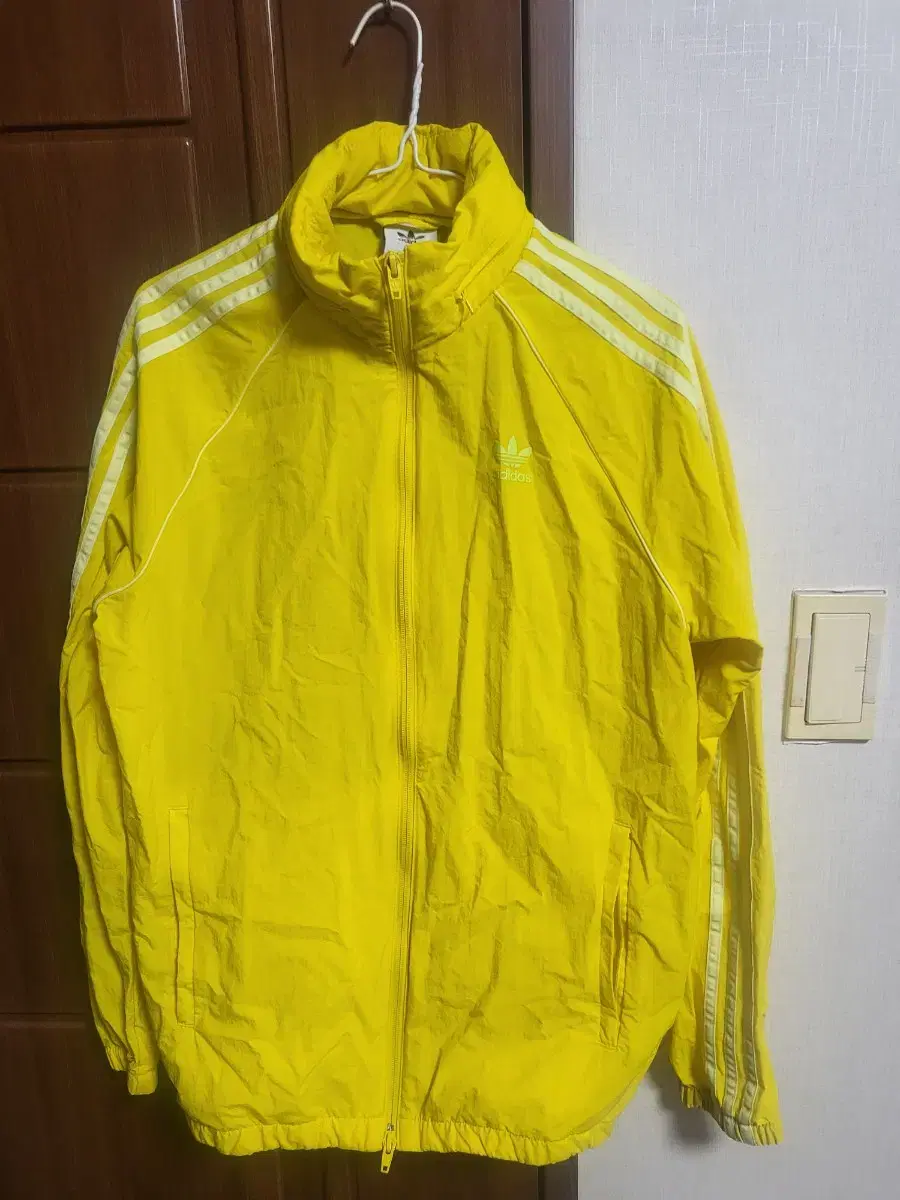 Adidas Firebird Windbreaker (100)