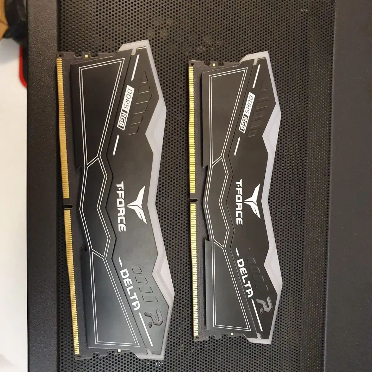 T-Force DDR5-6400 CL40 Delta 블랙 32Gb