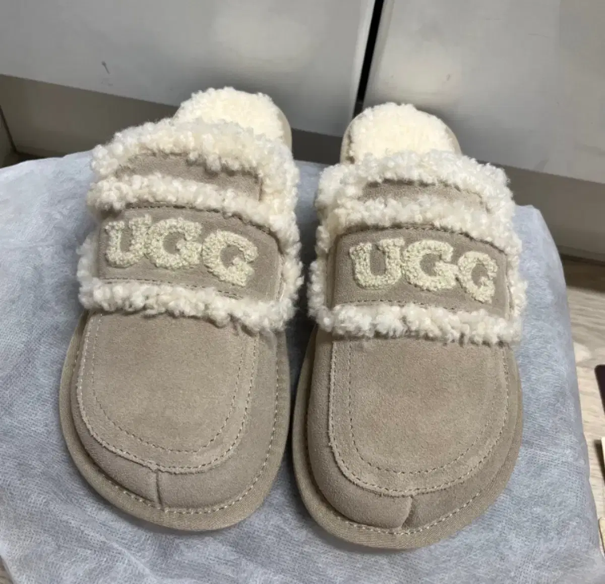 어그슬리퍼 UGG 베이지 240(38)