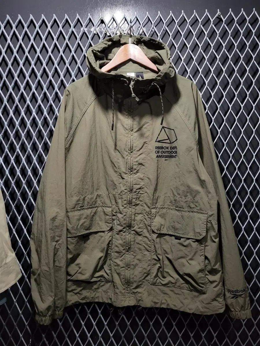 Reebok Nylon Windbreaker Jacket