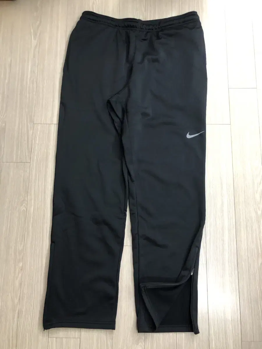 (New) Nike brushed straight leg pants size XXL110 genuine black dry fit