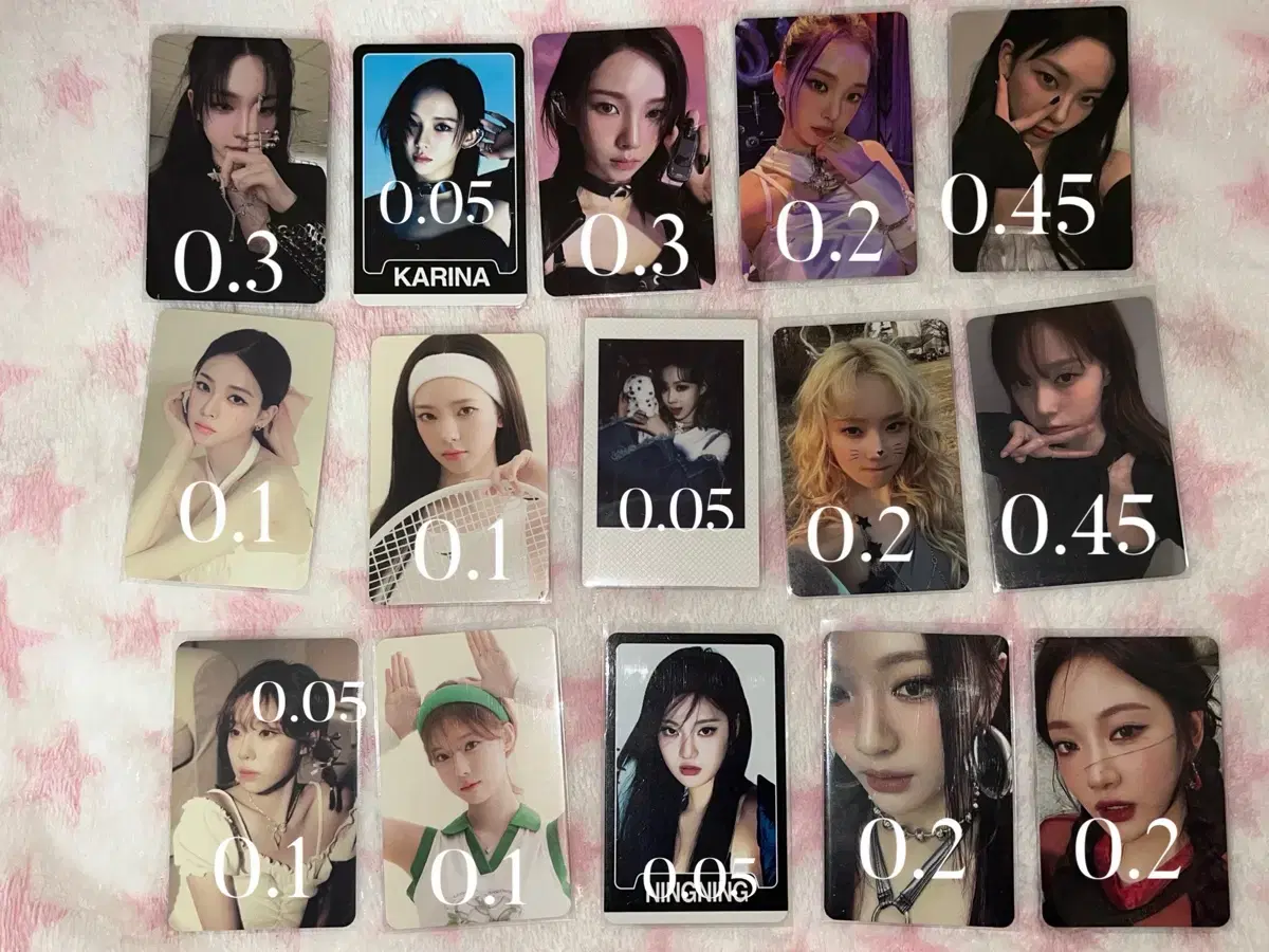 Idol photocards for sale!!! (For the sale of kukrul tong, a packaging material)