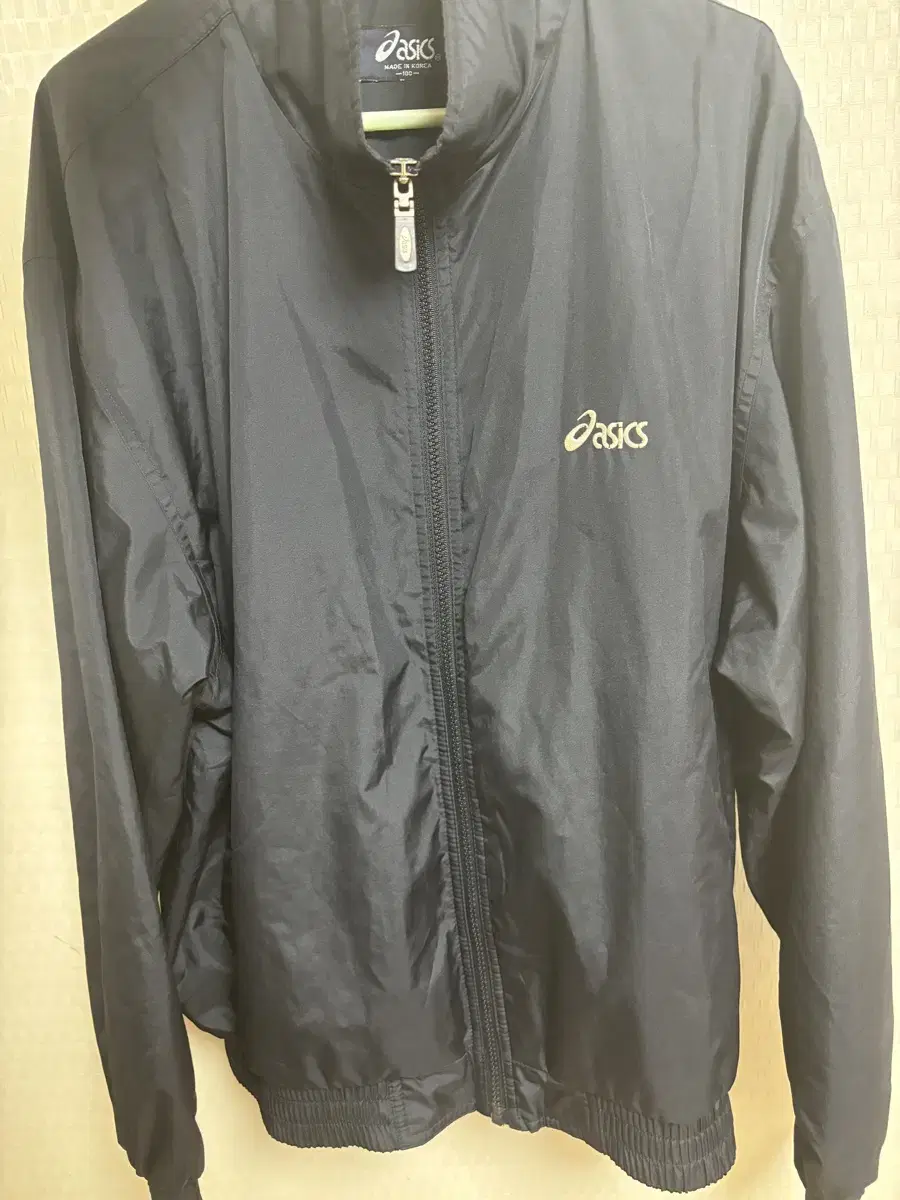 Asics Old School Windbreaker