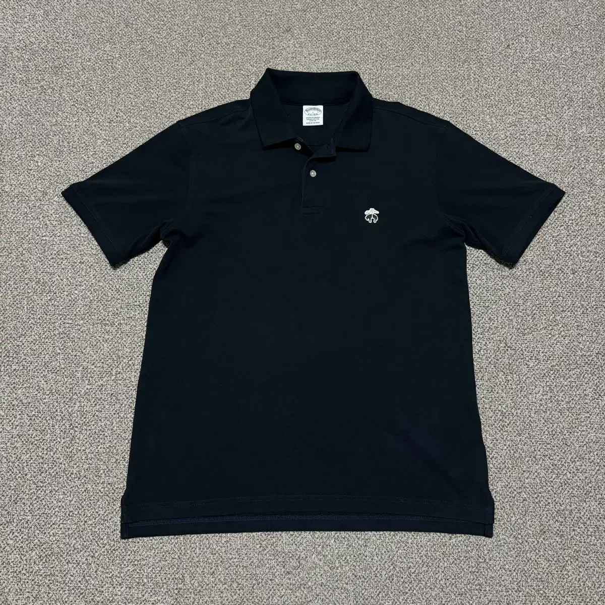 L Brooks Brothers Short Sleeve Karati