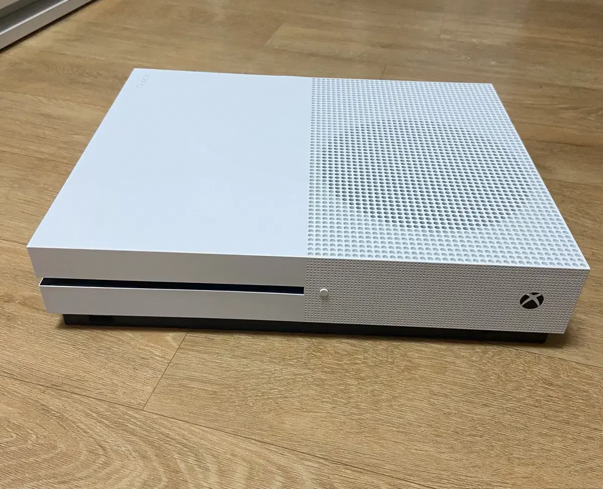 엑스박스 원 에스 (XBOX ONE S)