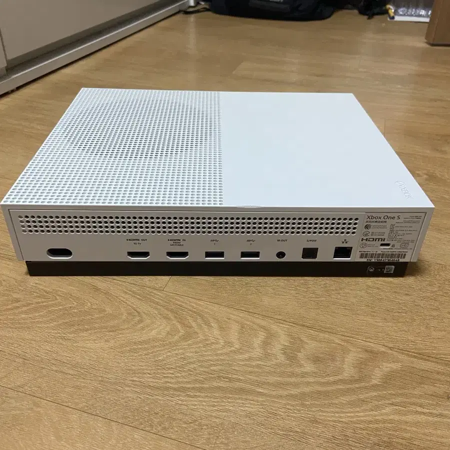 엑스박스 원 에스 (XBOX ONE S)