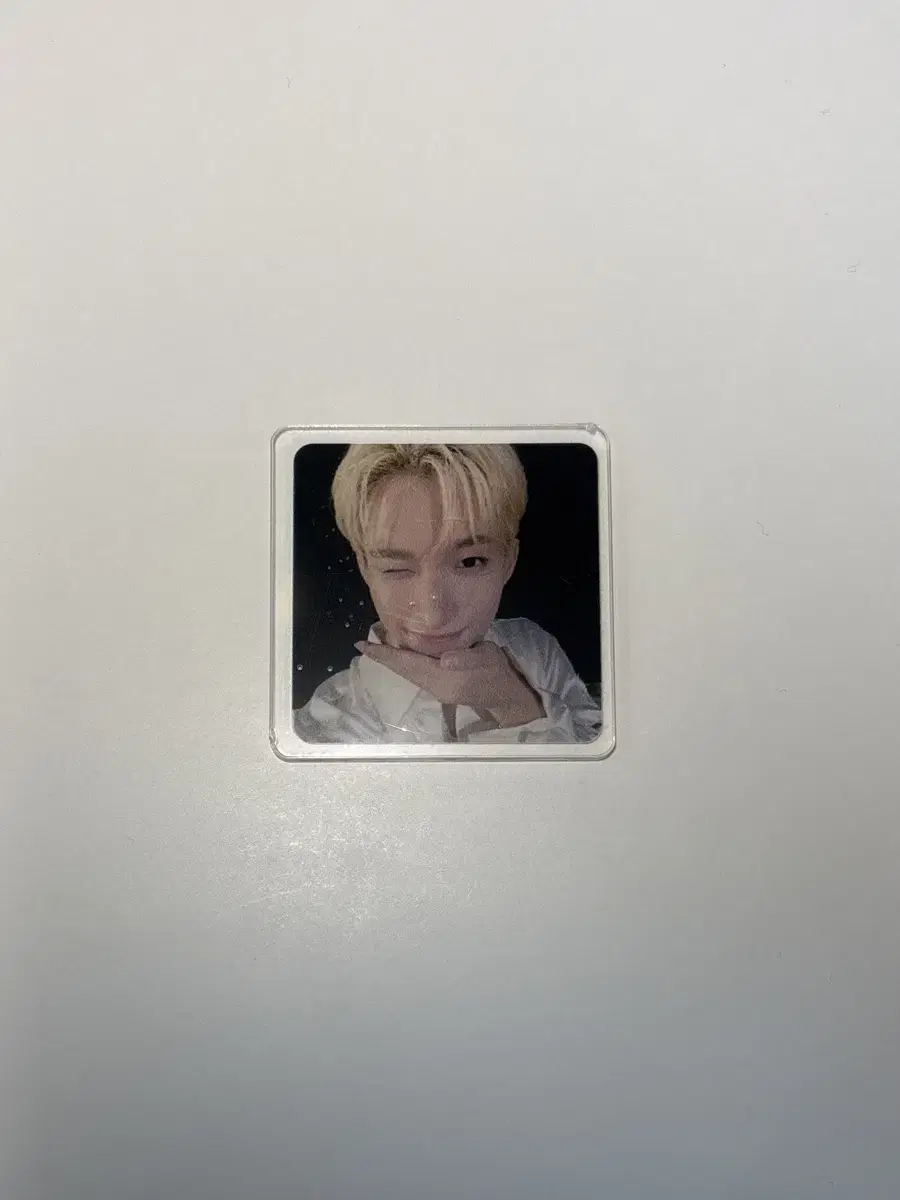 DK Spielefelds weverse pre-order benefit Magnet