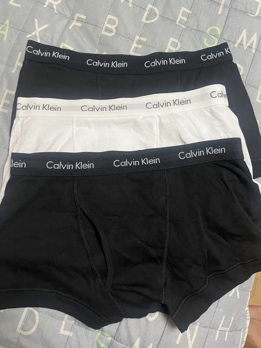 3 pairs of Kelvin Klein cotton briefs