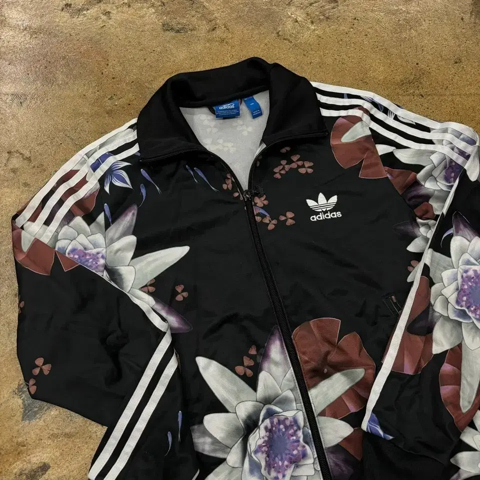 [ Genuine/100 ] Adidas Firebird Tracktop Jersey