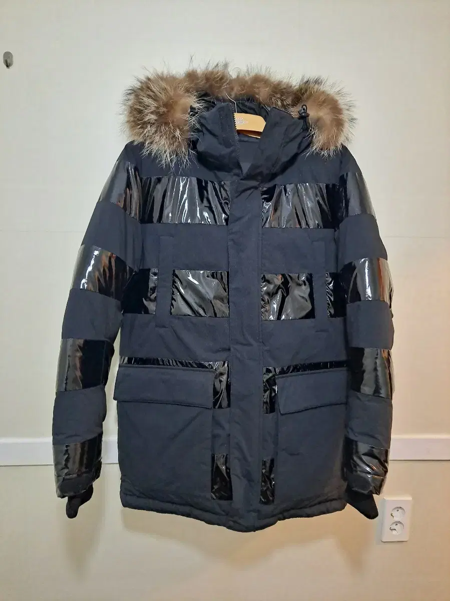 KOLON Sports Winter Heavy Goose Down Jacket Size 105 in excellent condition