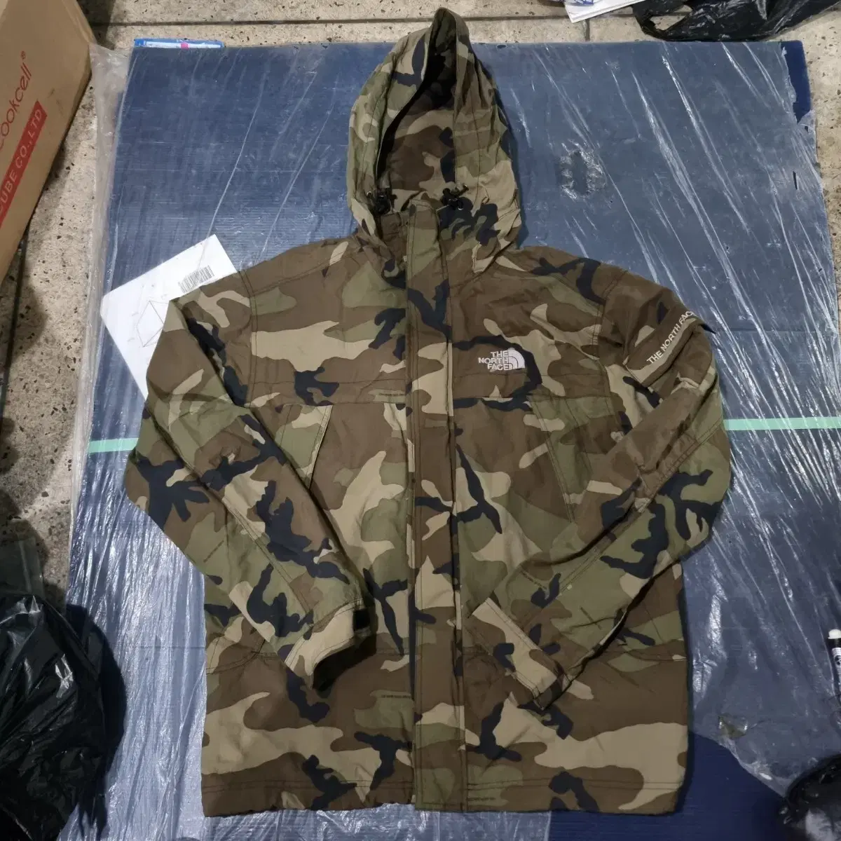 00S The North Face Camo Windbreaker Two-Way Zip