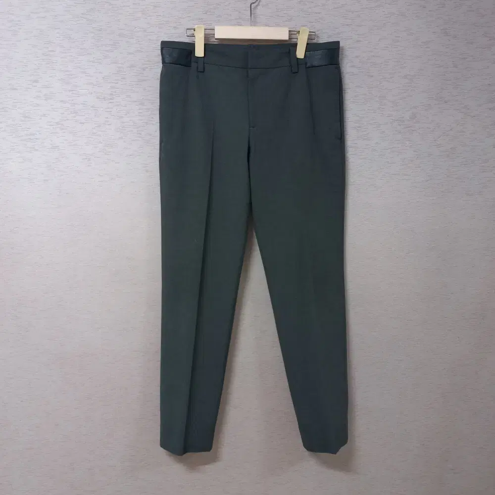 11-22/System Gray Trousers Men