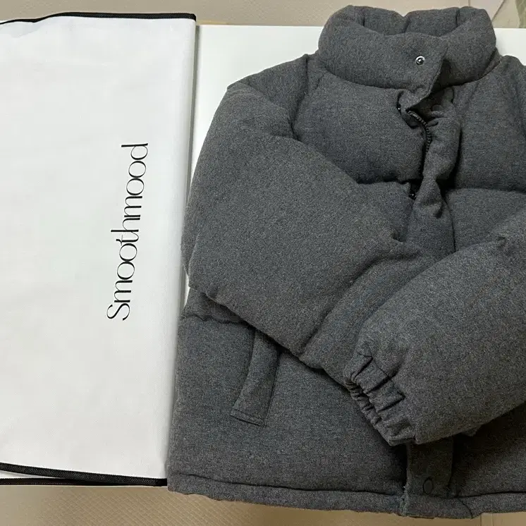 Midhope Wool Down Jacket Gray 스무드무드 패딩