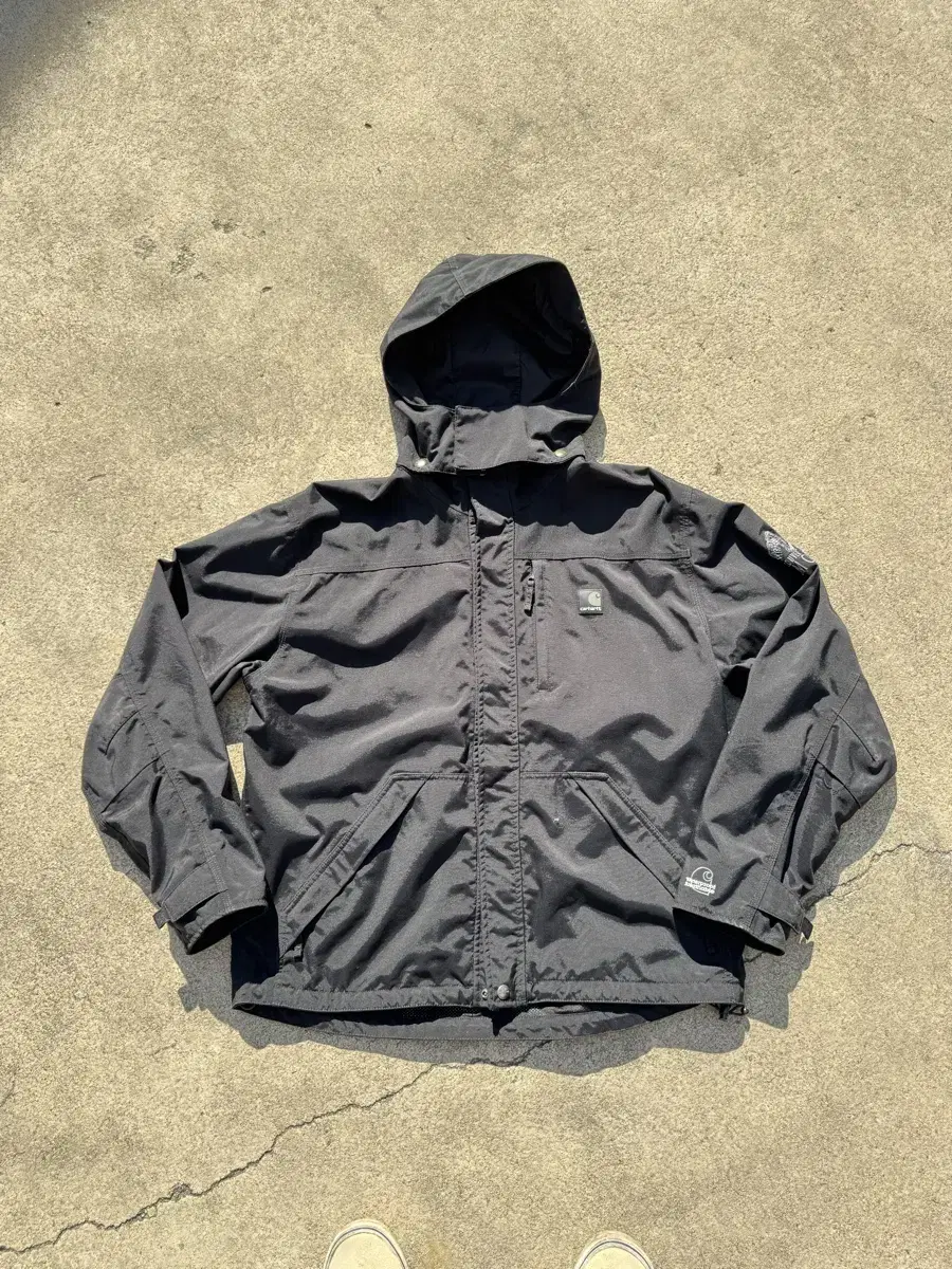 Old Carhartt poly shell jacket