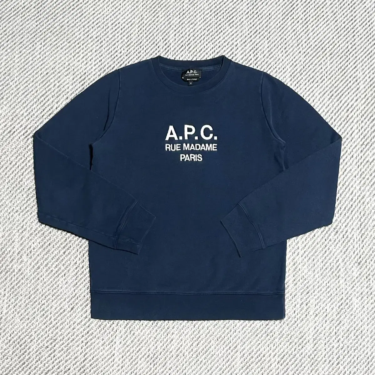 [ XS ] Apc 아페쎄 슬림핏 라운드 맨투맨