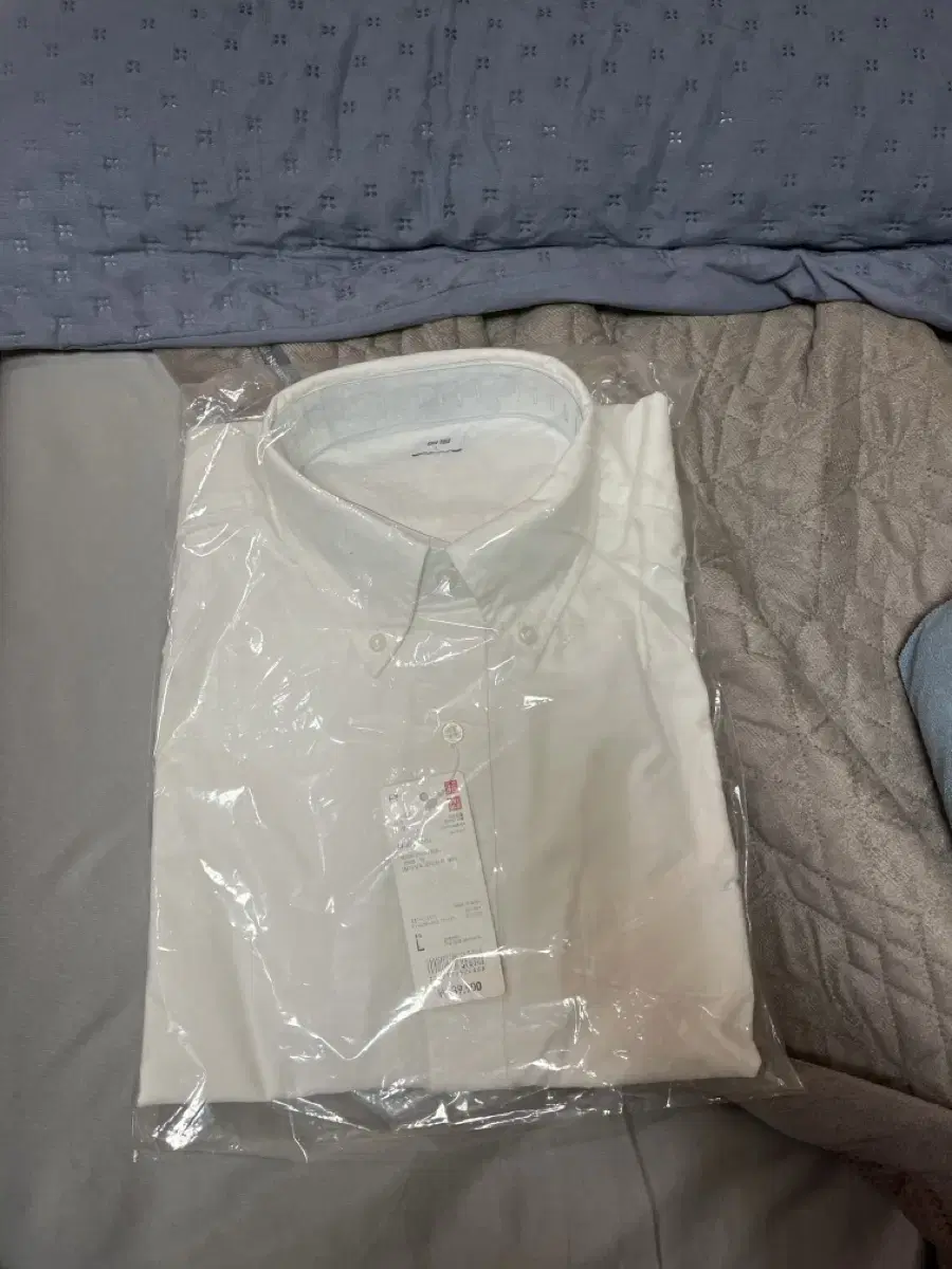 Uniqlo Oxford shirt L New