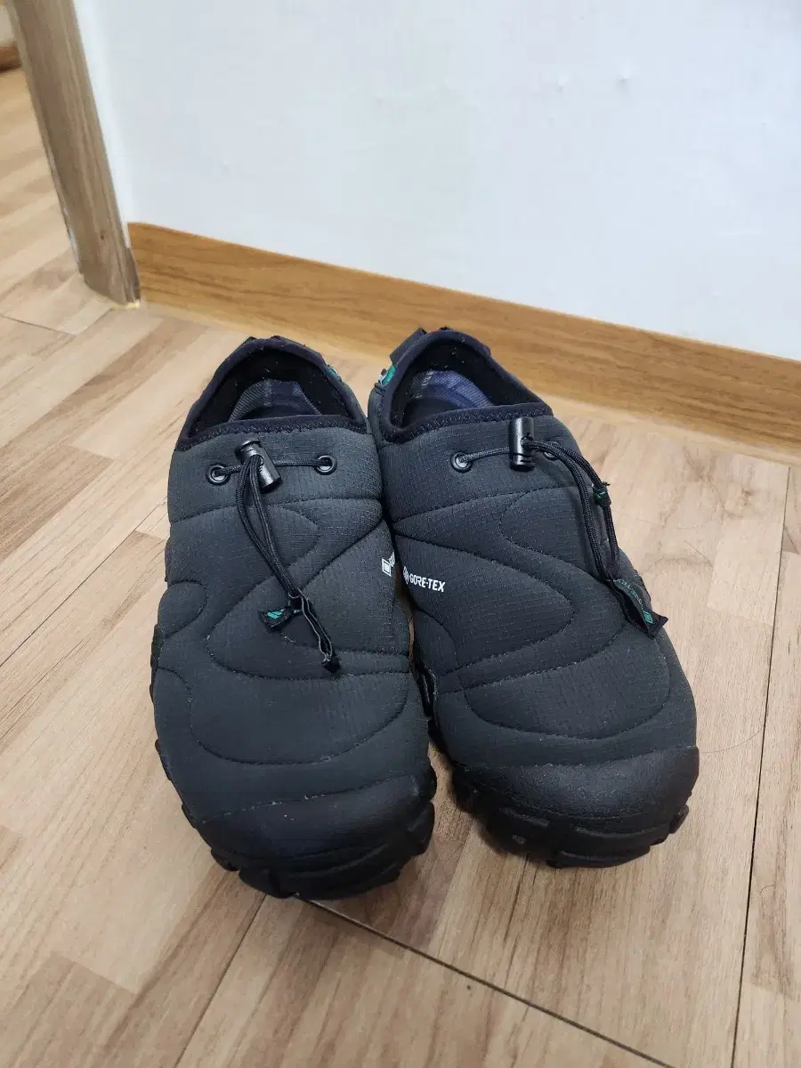 아디다스 겨울 신방 270(radlander moc gtx)