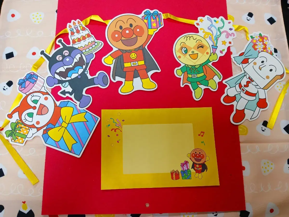 Anpanman birthday kard and garland (directly imported from Japan)