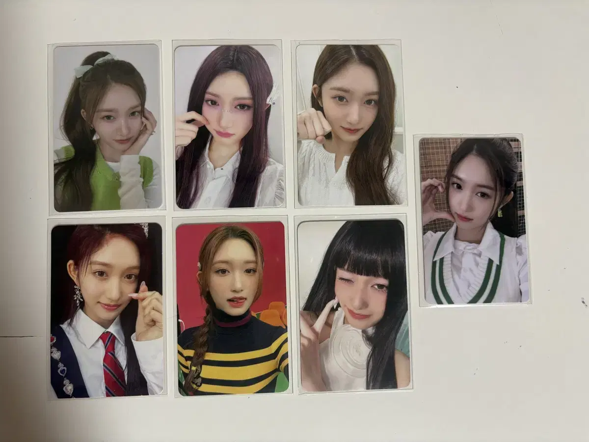 Official Goods) ive Sells photo cards