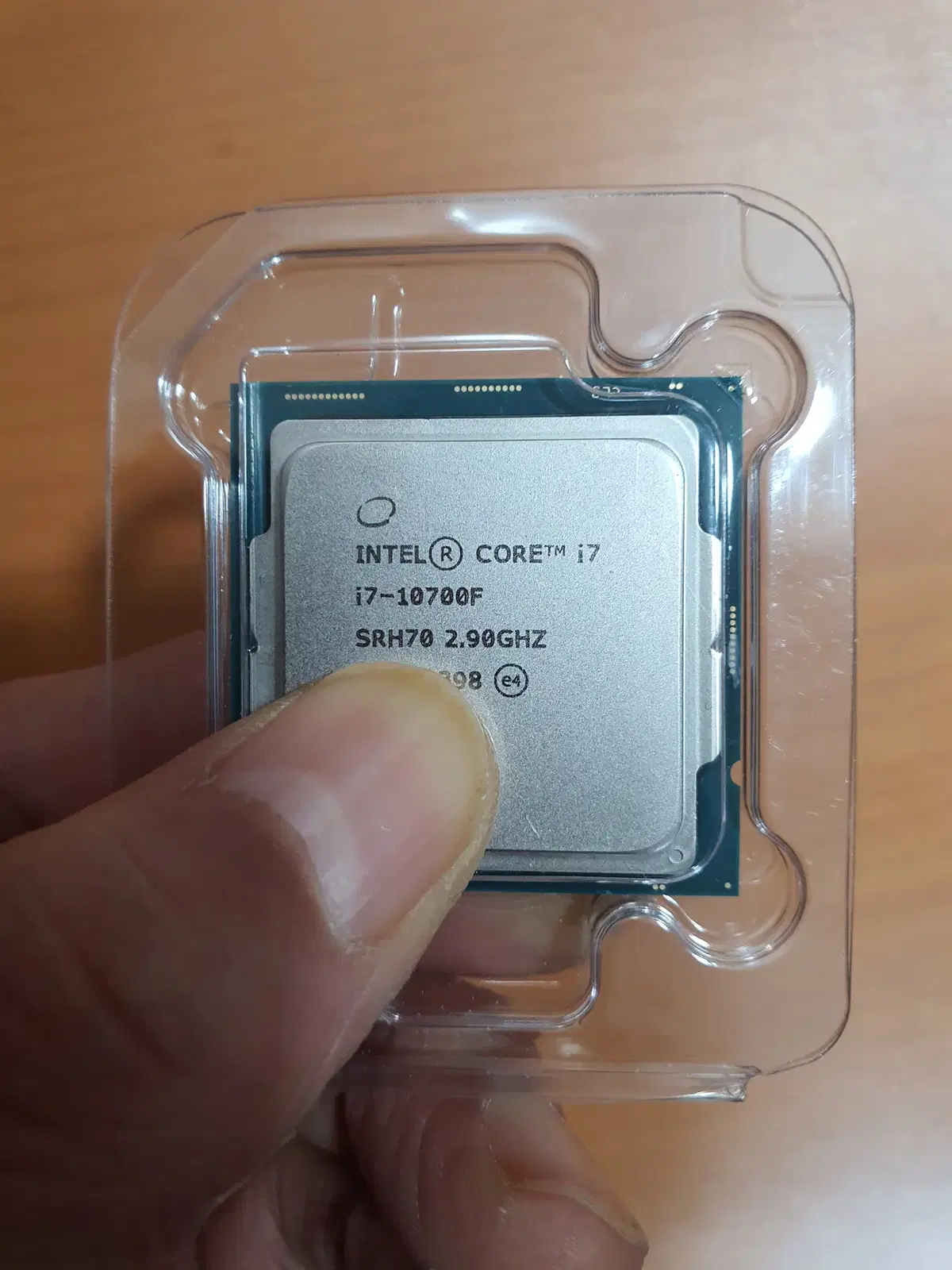 10세대 cpu i7 10700f //