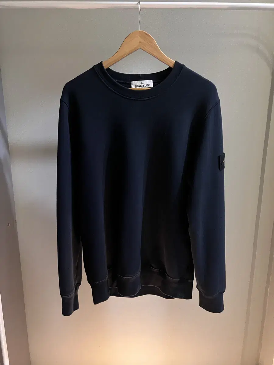 [NEW]Stone Island L Man to Man Navy