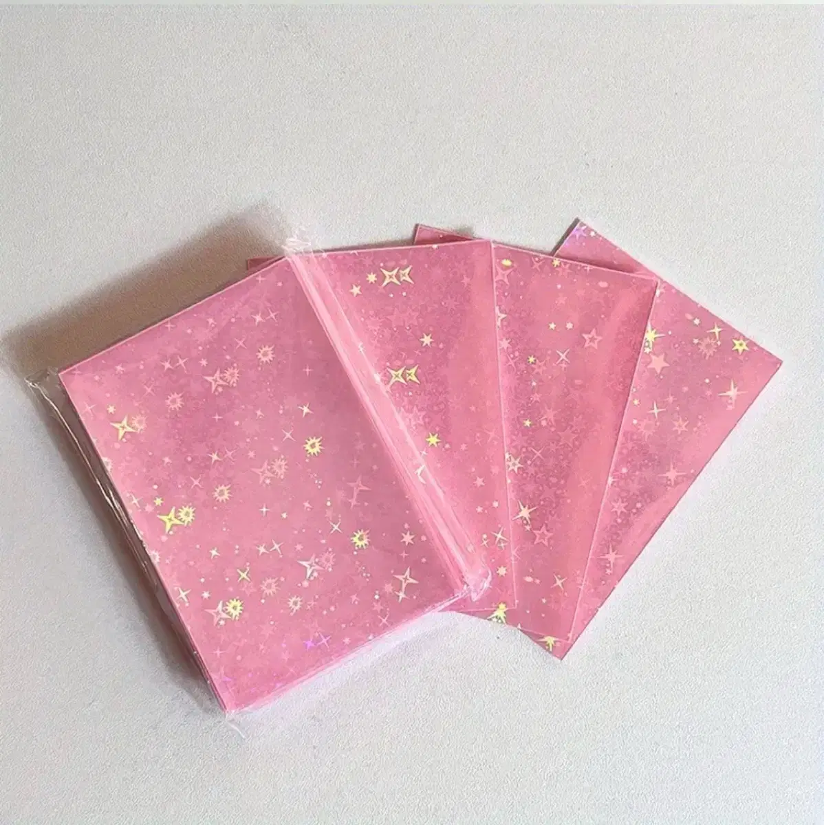 (NEW) Pink hologram photocard sleeves photocard packing supplies