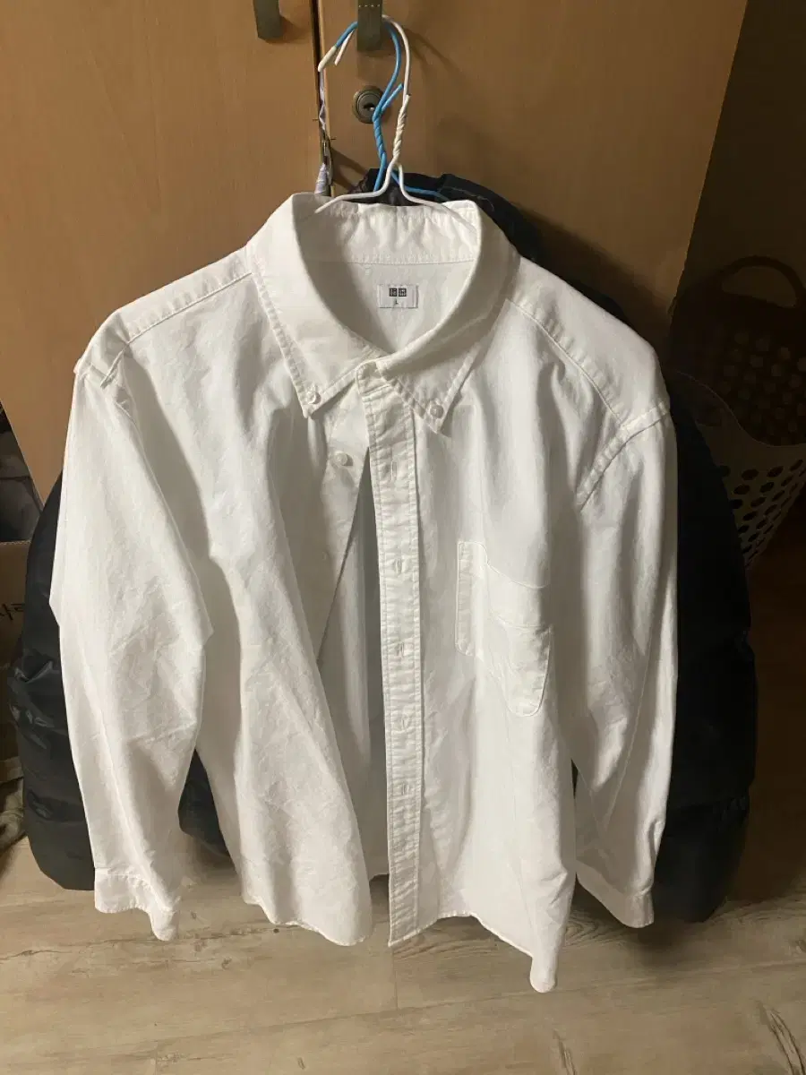 Uniqlo Oxford Shirt White L