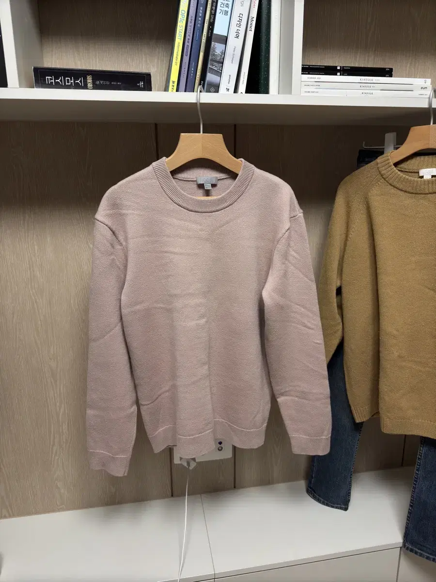 COSS, UNIQLOXYURMER knits sold in bulk