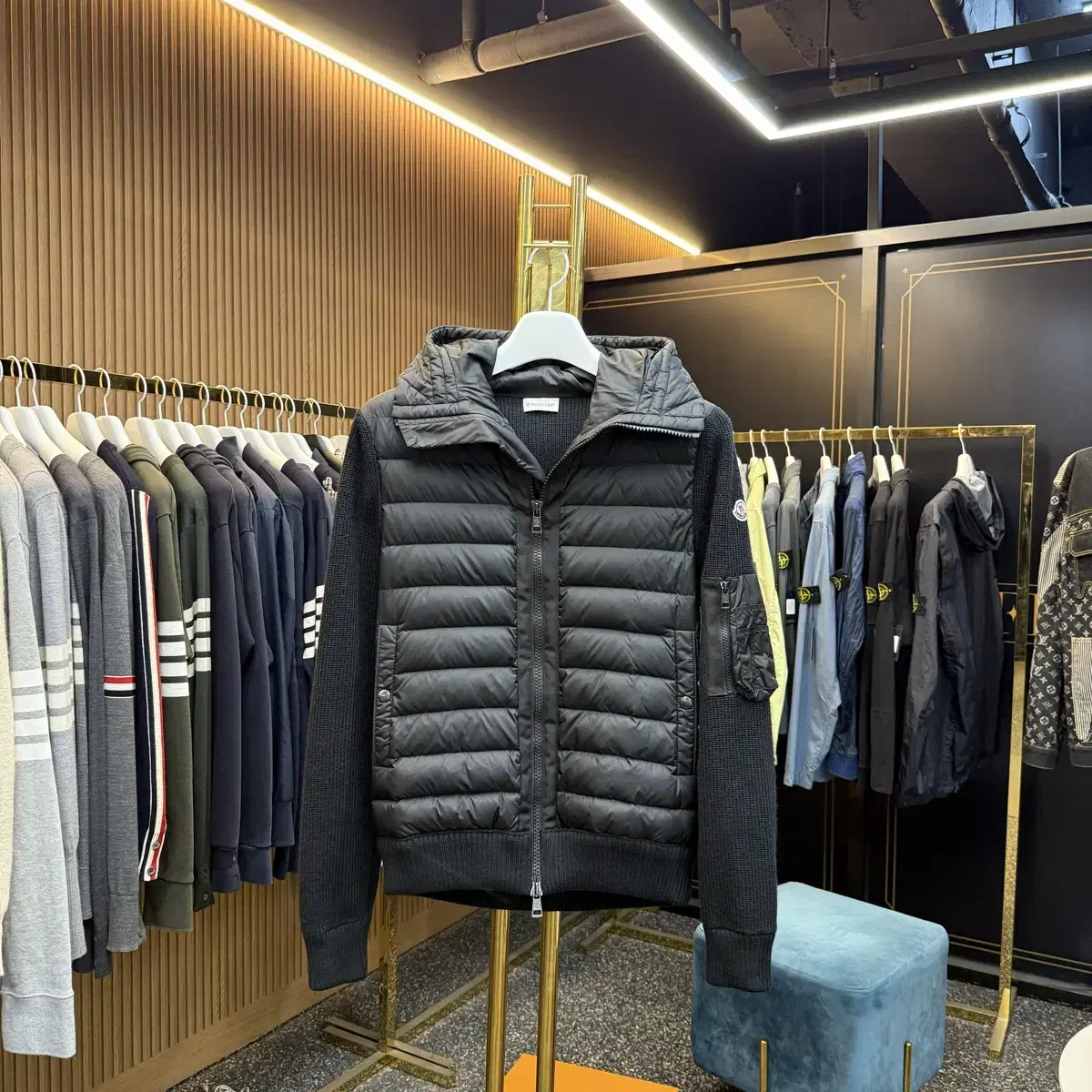 [L] Moncler Hooded Knit Padding