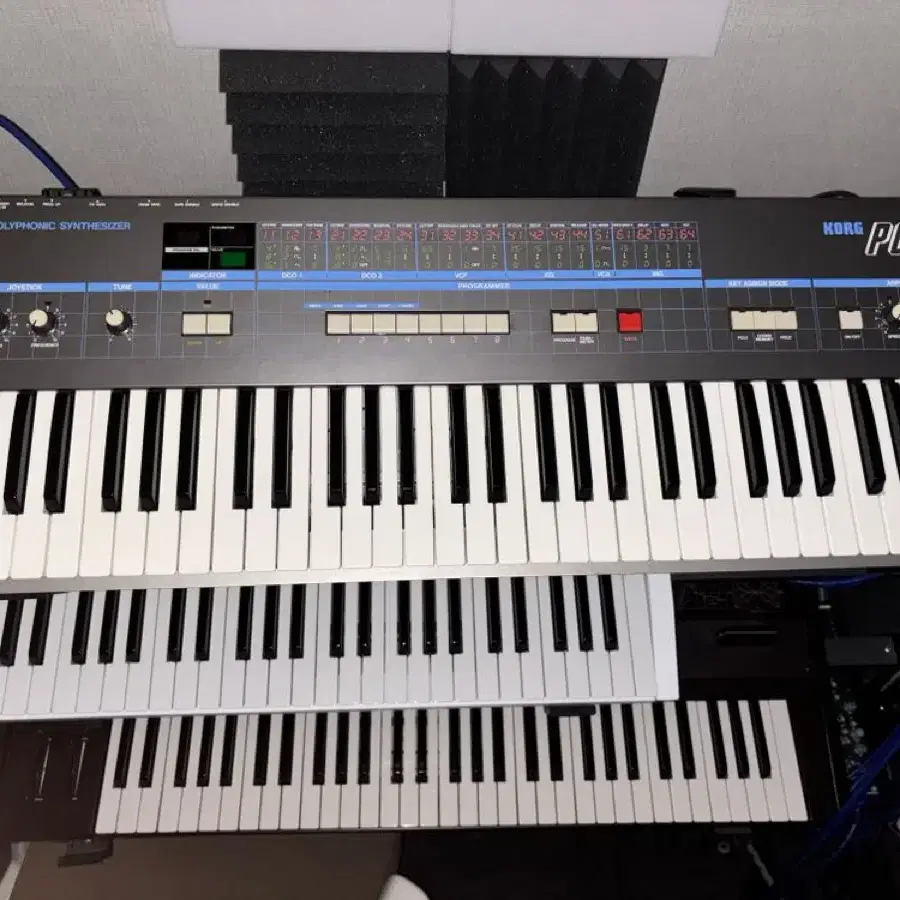 Korg poly 61 빈티지 신디사이저