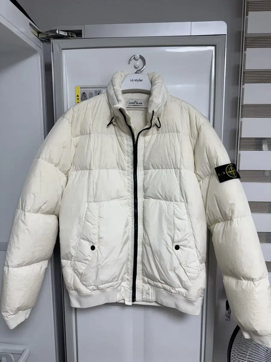 18fw stone island crinkleclap non-hooded puffer 2xl