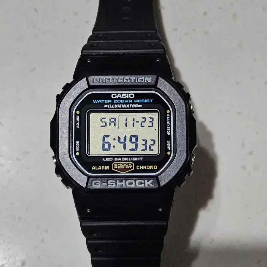 지샥 DW-5600UE-1JF(신형LED)