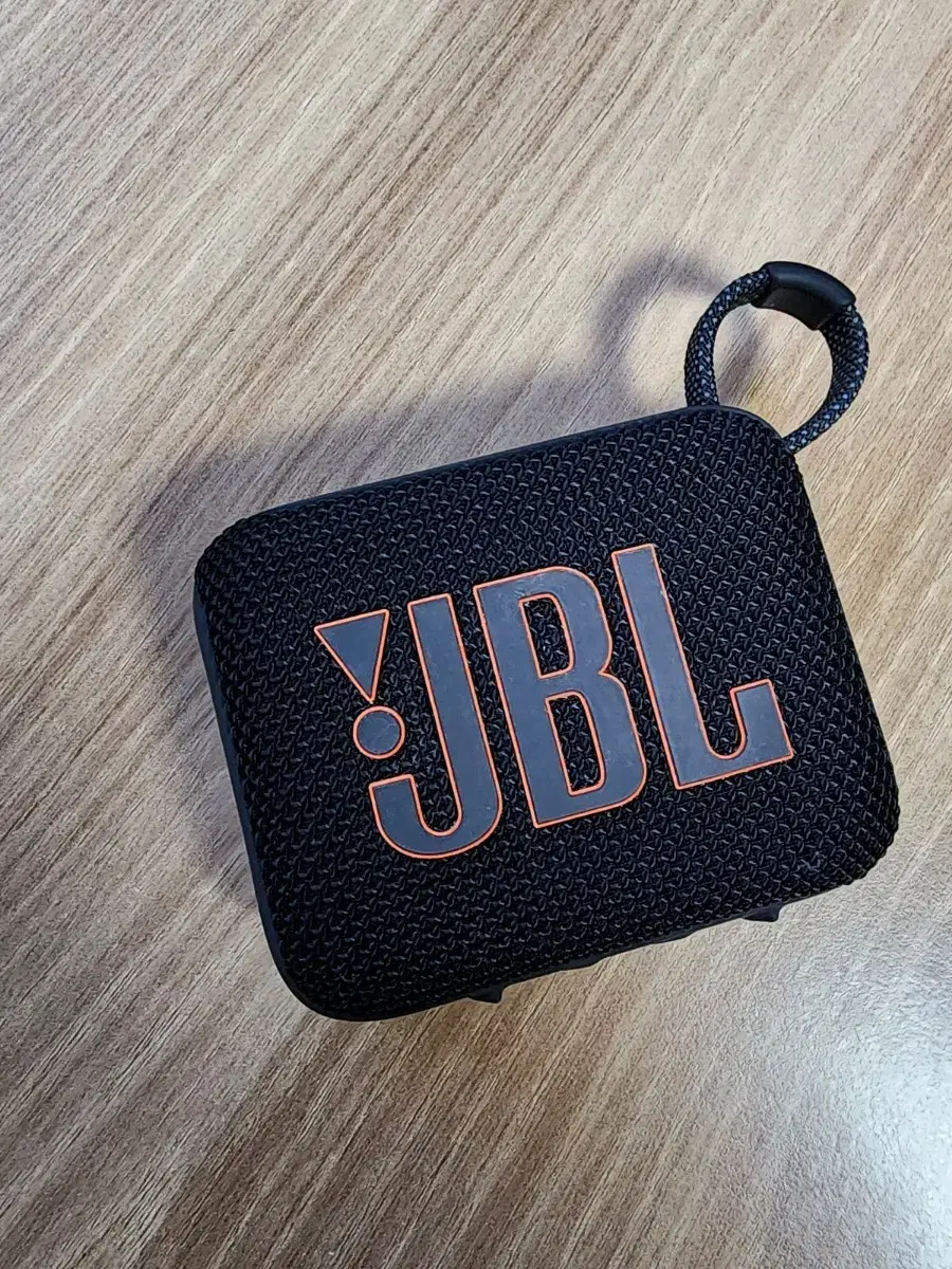 JBL GO4