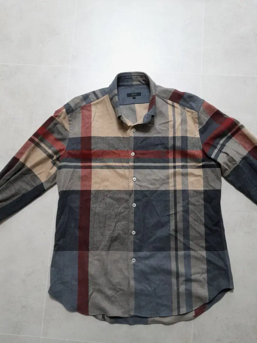 Daxwinter Shirt (100)