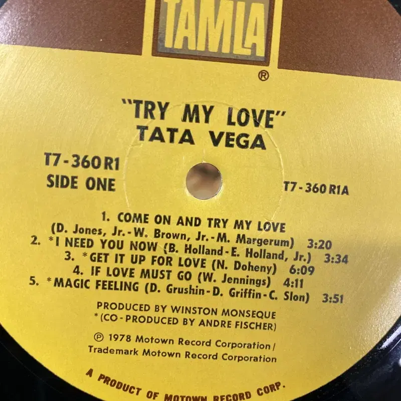 TATA VEGA  LP / AA6421